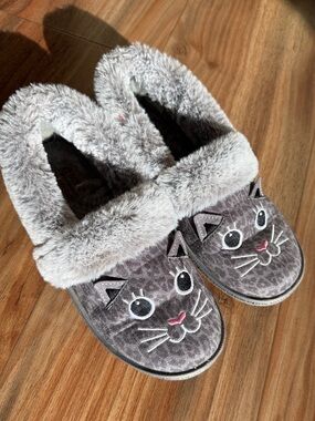 Skechers Gray Cat Plush Slippers